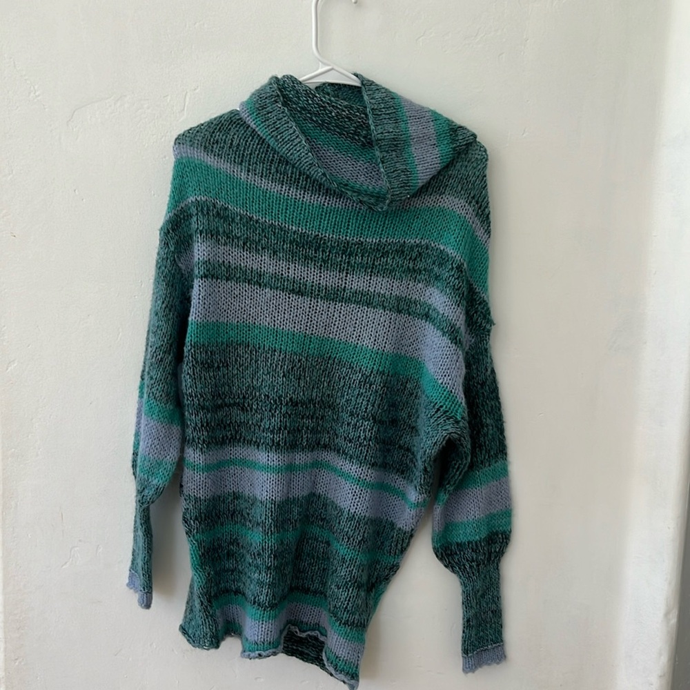 Free people sweater